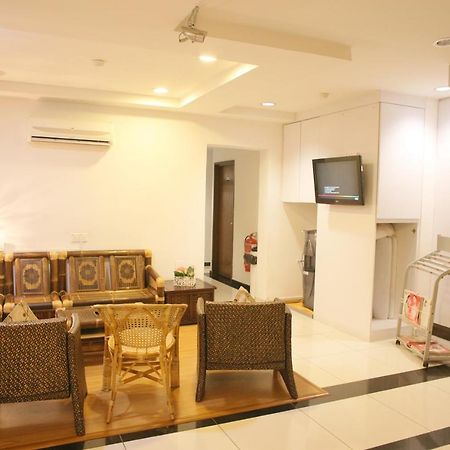 N K Hotel Muar Eksteriør bilde